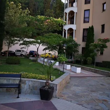 Апартамент Garden View Златни пясъци