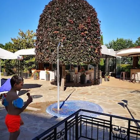 Apartment Garden View Golden Sands